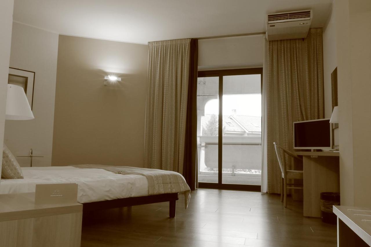 Hotel Romanisio Fossano Exteriör bild