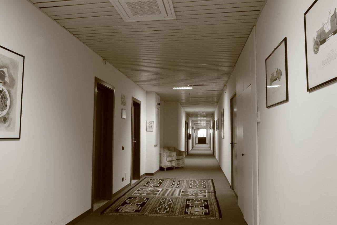 Hotel Romanisio Fossano Exteriör bild